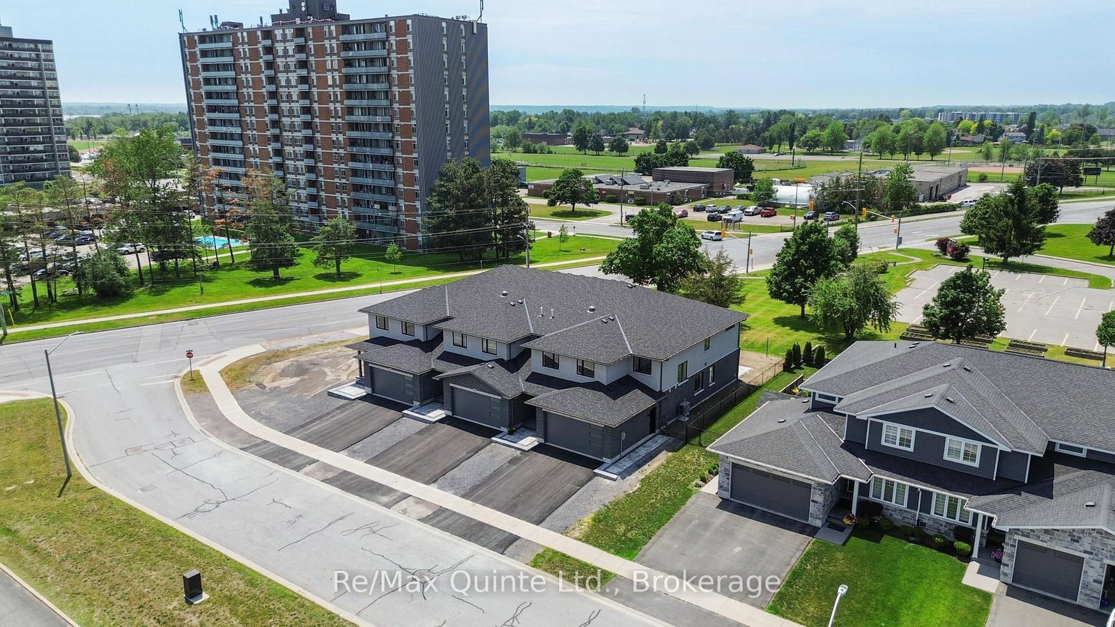 10 Stinson Avenue • Belleville, ON photo 3