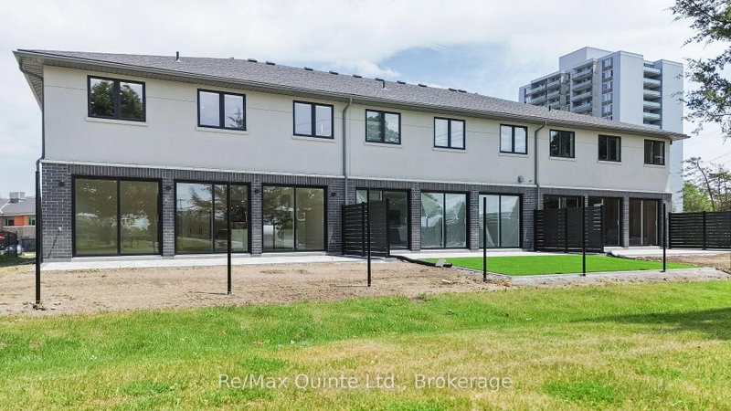 12 Stinson Ave photo 4