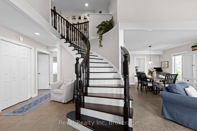 5 Avery Court • Parry Sound, ON photo 4