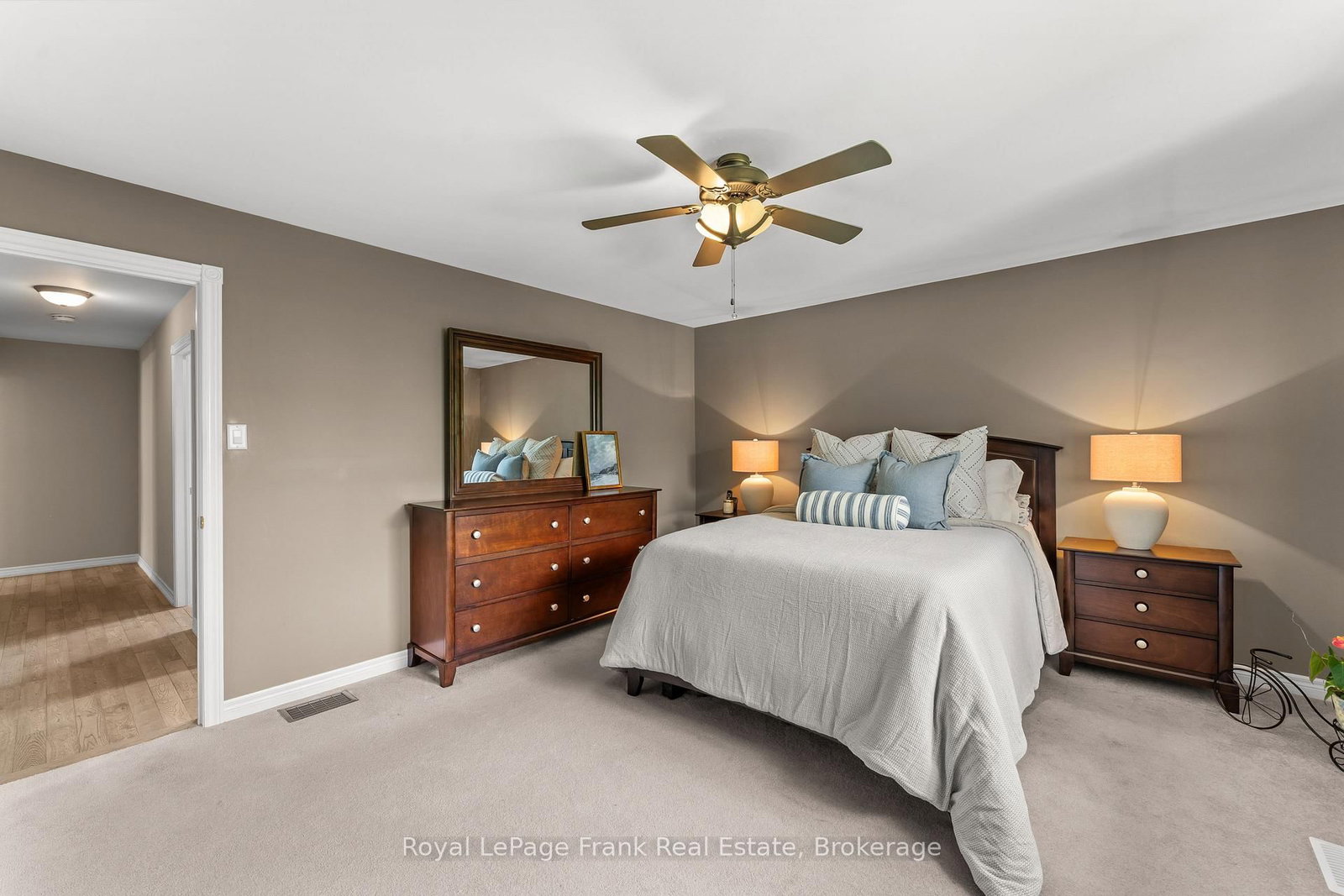 18 Matthews Court • Peterborough, ON photo 23