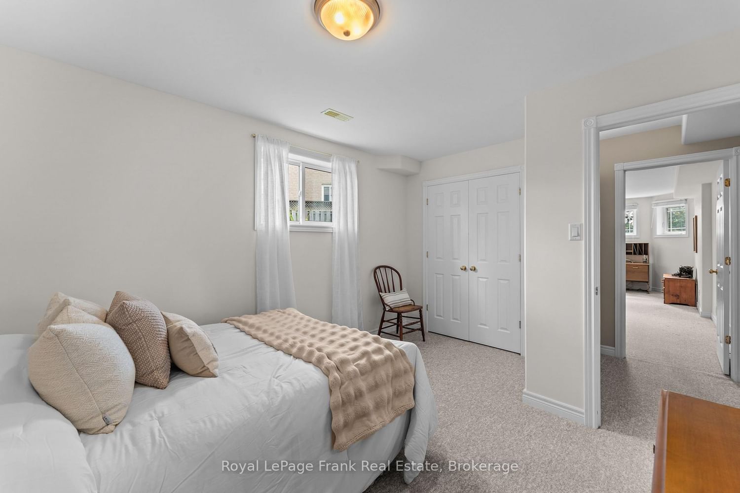 18 Matthews Court • Peterborough, ON photo 31