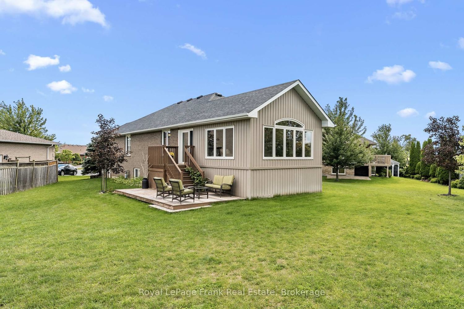 18 Matthews Court • Peterborough, ON photo 37