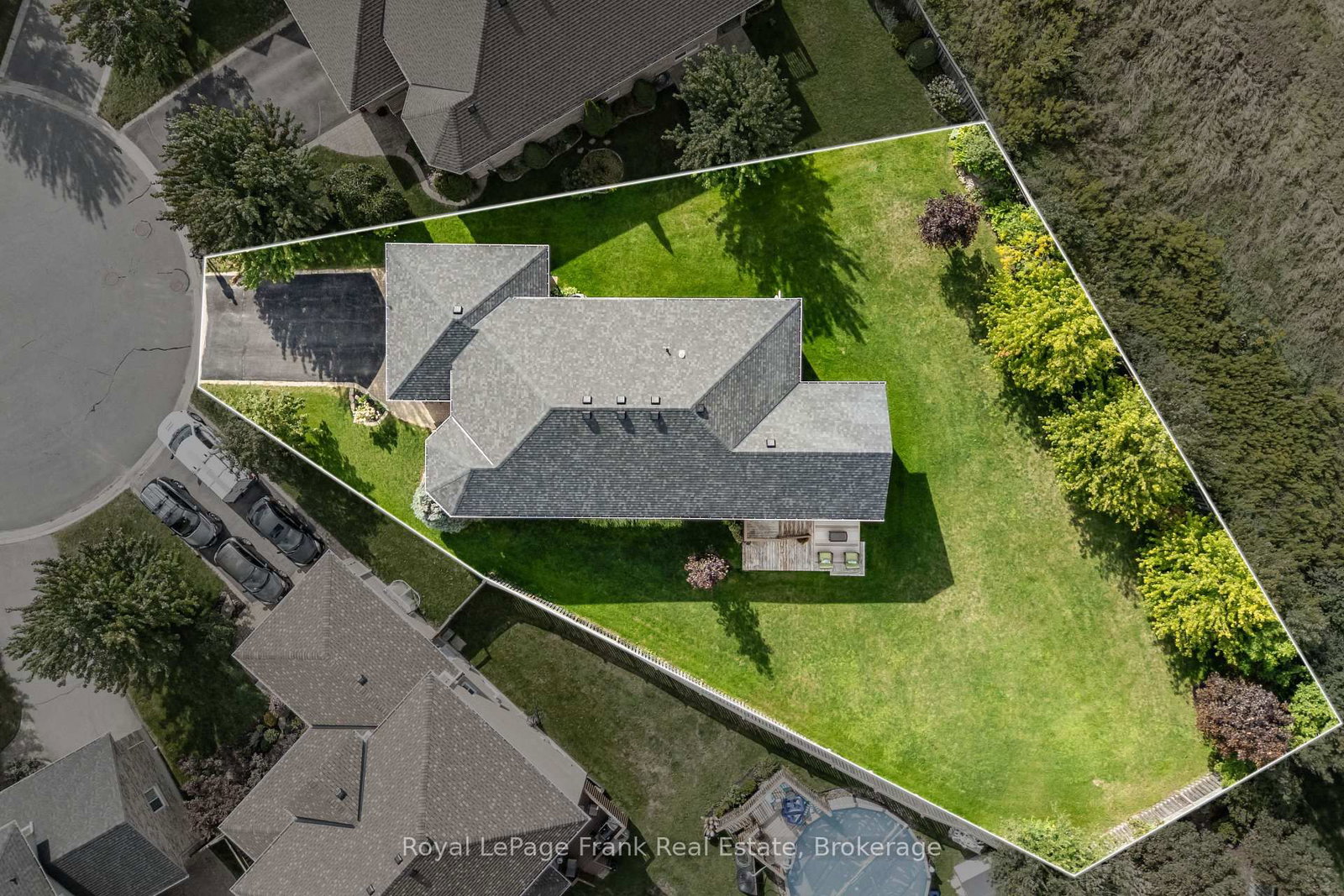 18 Matthews Court • Peterborough, ON photo 47