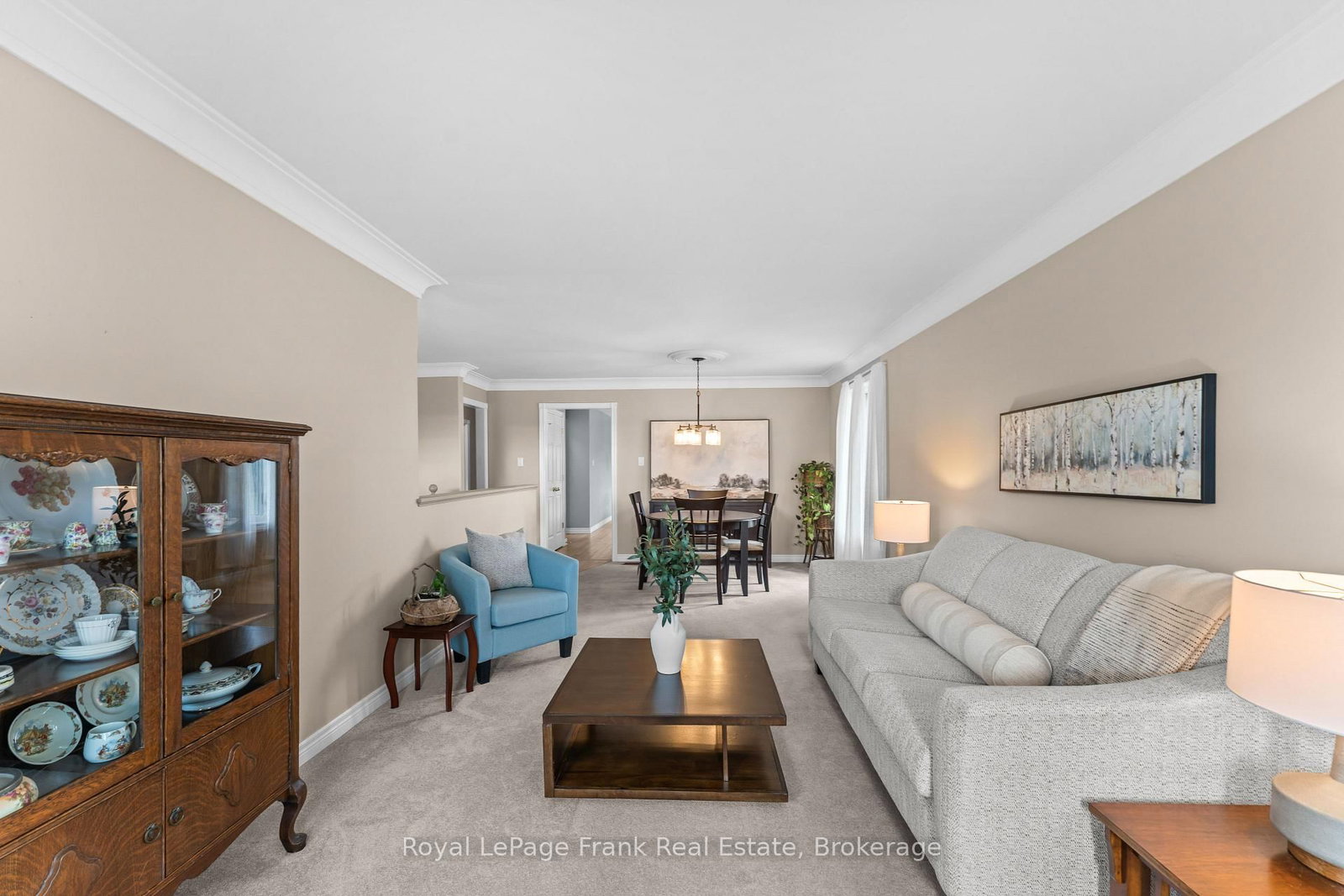 18 Matthews Court • Peterborough, ON photo 7