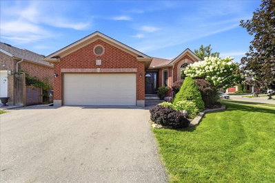 900 Keewatin Place • Kitchener, ON photo 2