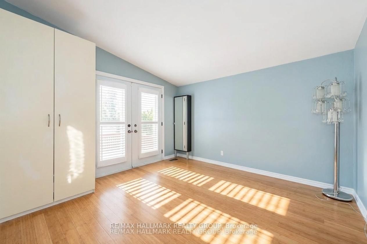 2223 Halifax Drive • Ottawa, ON photo 12