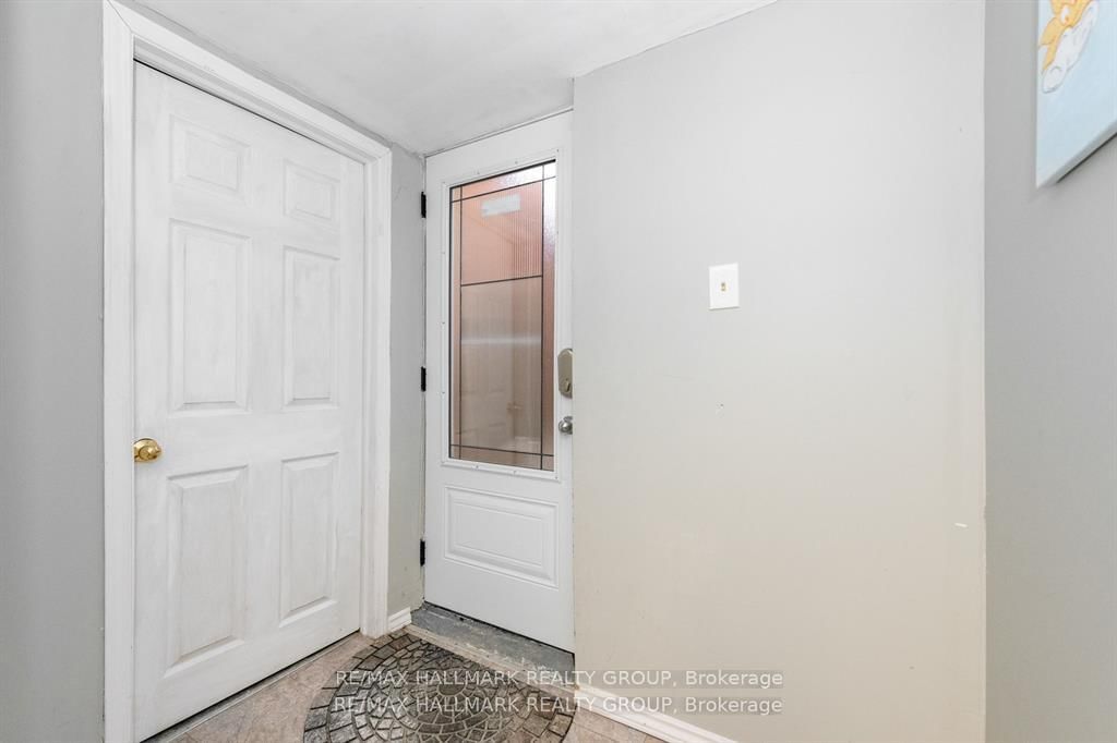 2223 Halifax Drive • Ottawa, ON photo 27