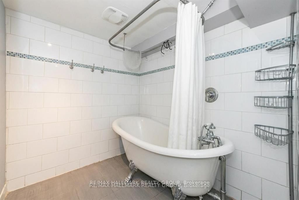 2223 Halifax Drive • Ottawa, ON photo 39