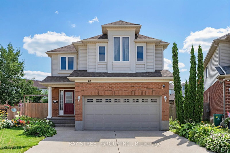 63 Dubrick Crescent