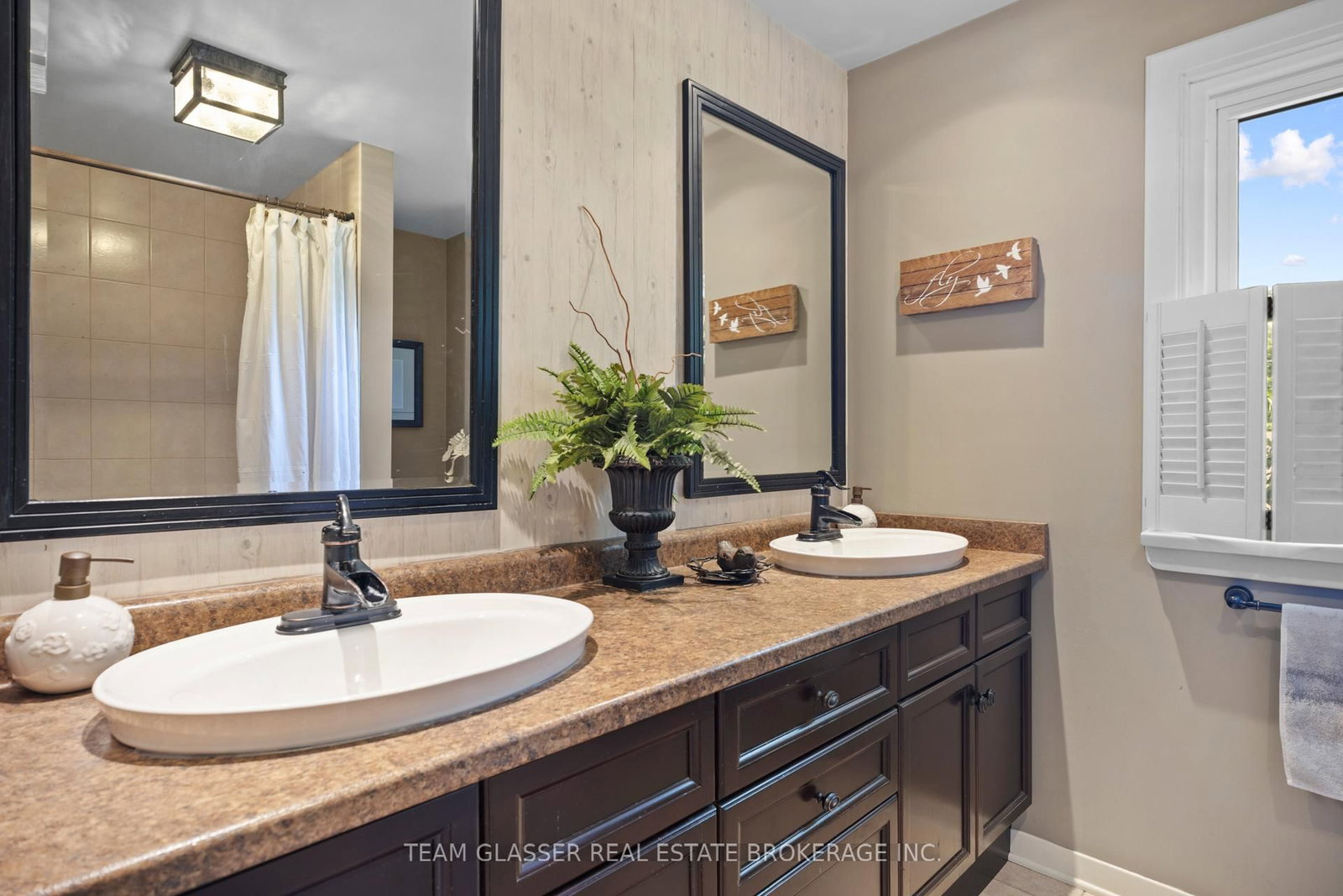 20 Parkview Drive • St. Thomas, ON photo 19