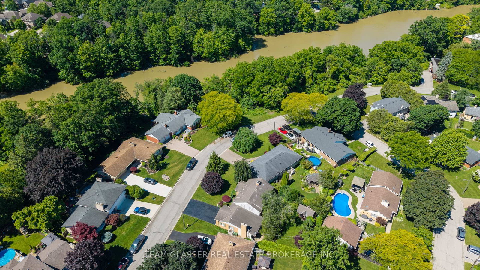 20 Parkview Drive • St. Thomas, ON photo 42