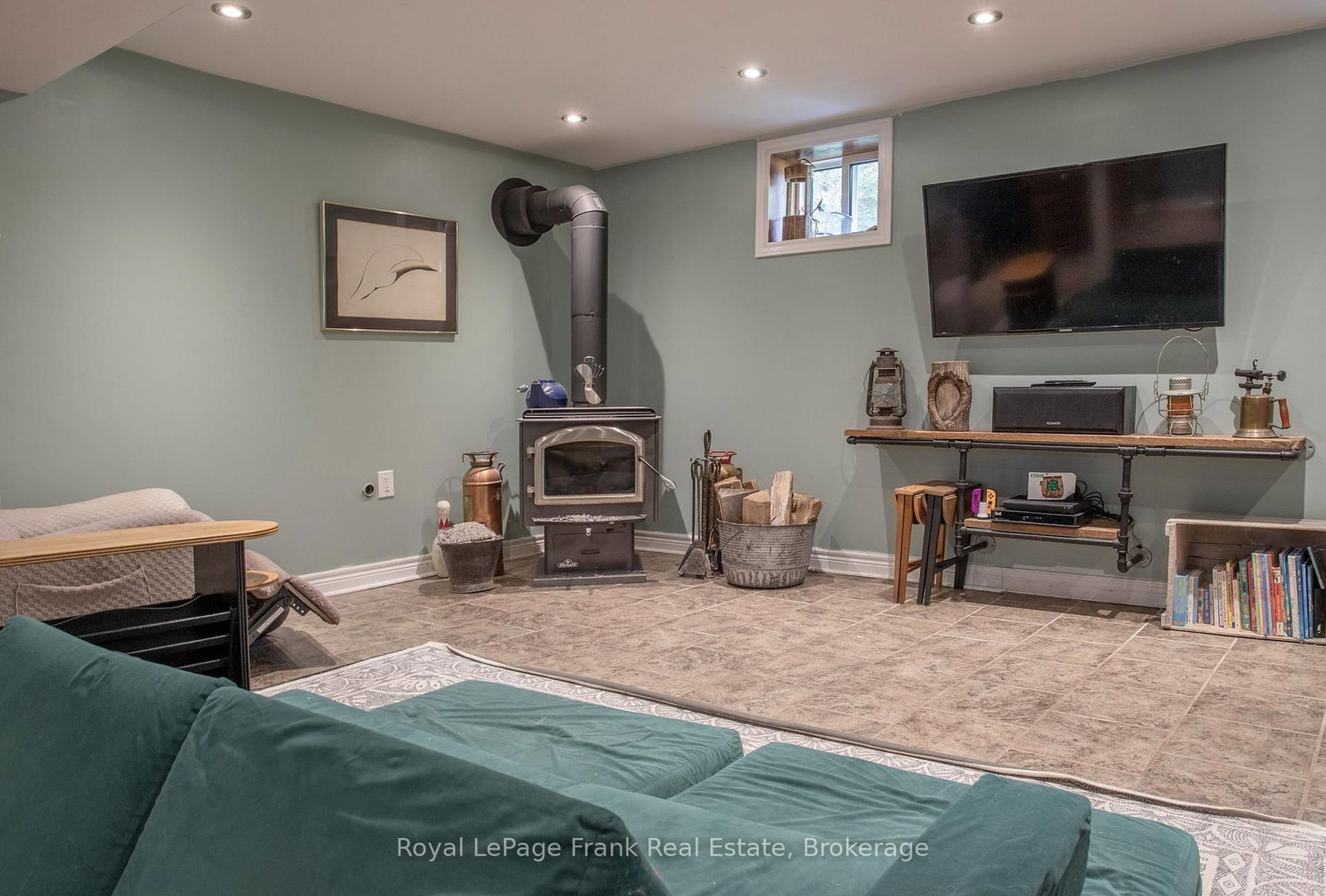 10 Chickadee Court • Kawartha Lakes, ON photo 24