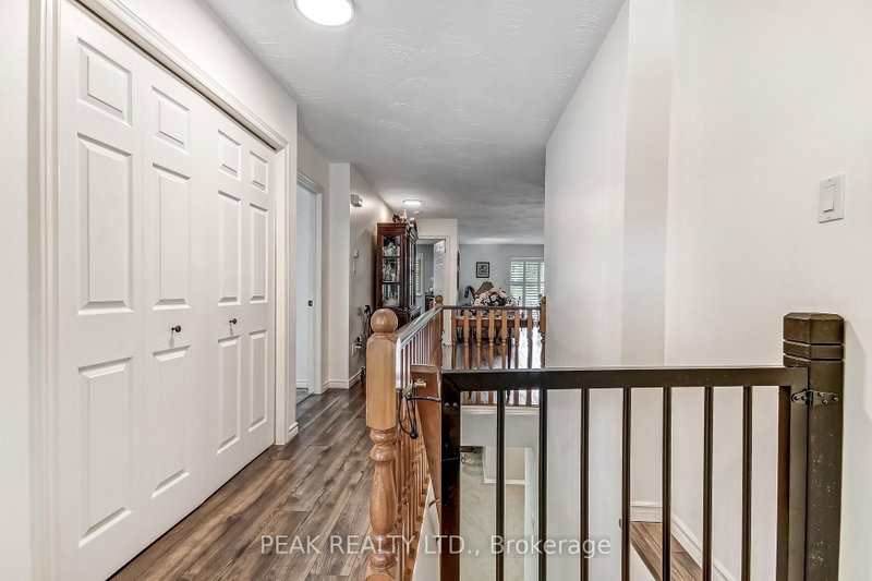 20 - 53 Beverly Street E
