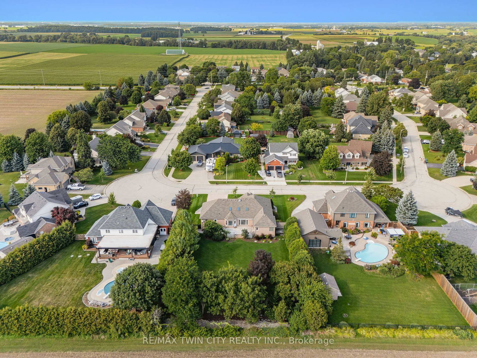 26 Weberlyn Crescent • Woolwich, ON photo 44