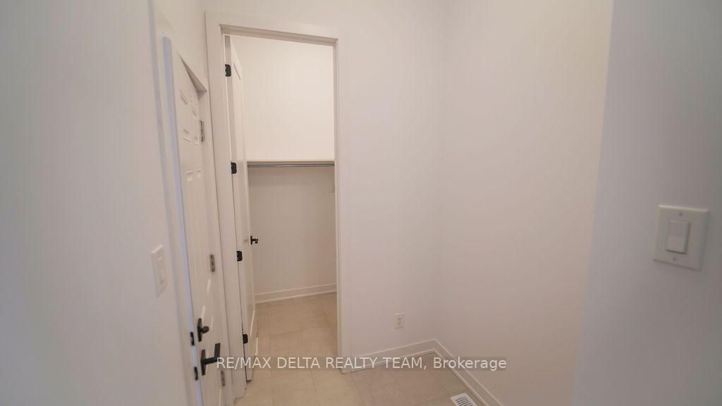 504 Tenor Rdge, Ottawa, view 11