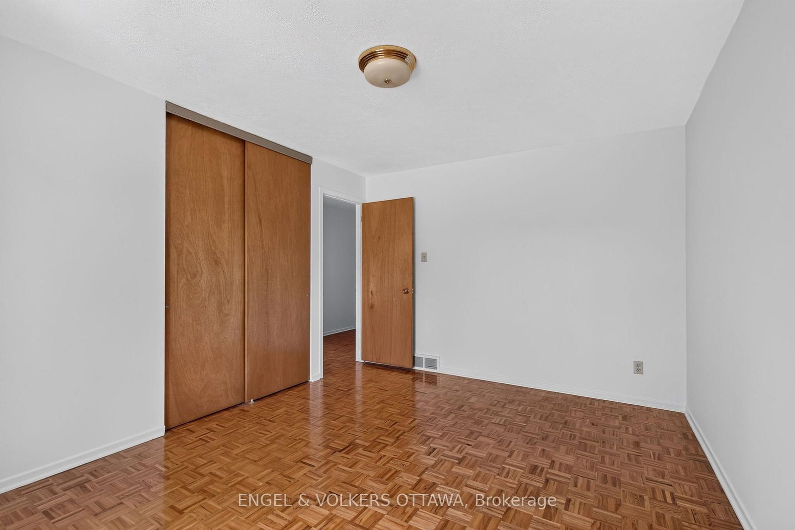 760 Kerwin Road • Ottawa, ON photo 23