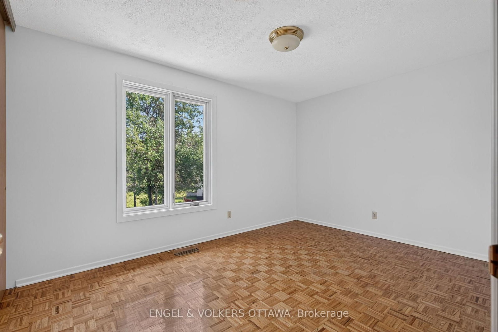 760 Kerwin Road • Ottawa, ON photo 24