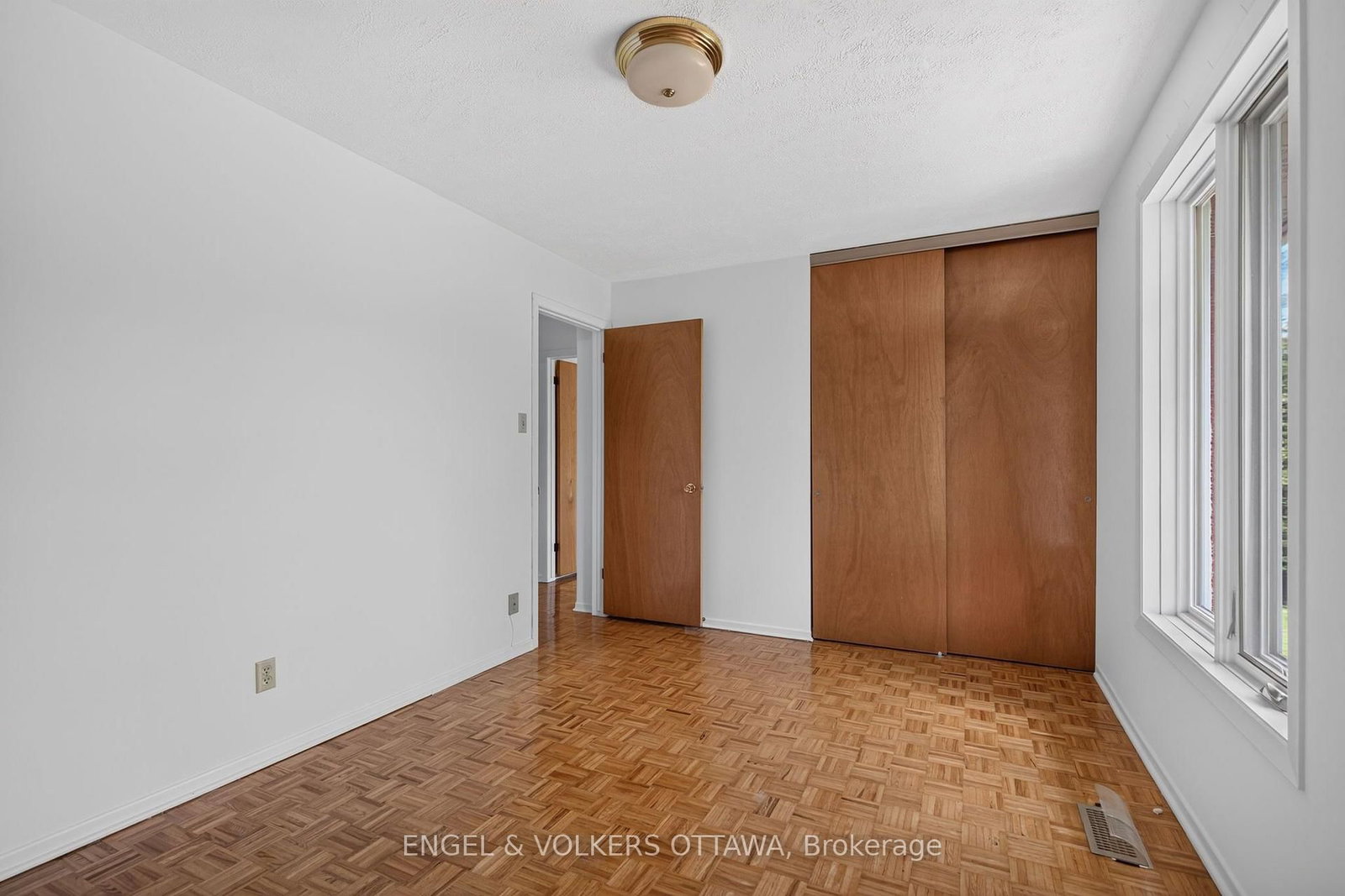 760 Kerwin Road • Ottawa, ON photo 25