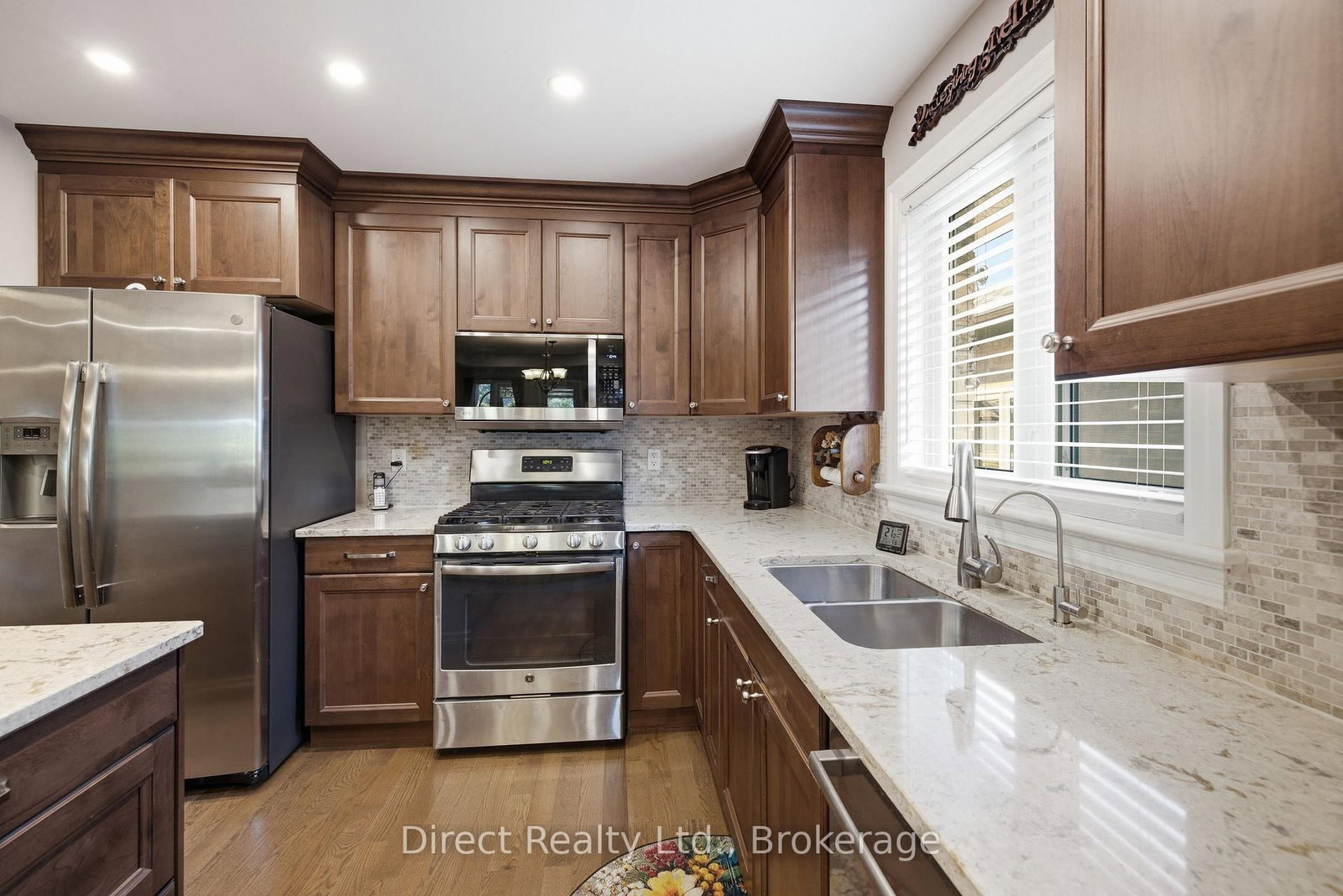 35 Hummingbird Drive • Belleville, ON photo 11