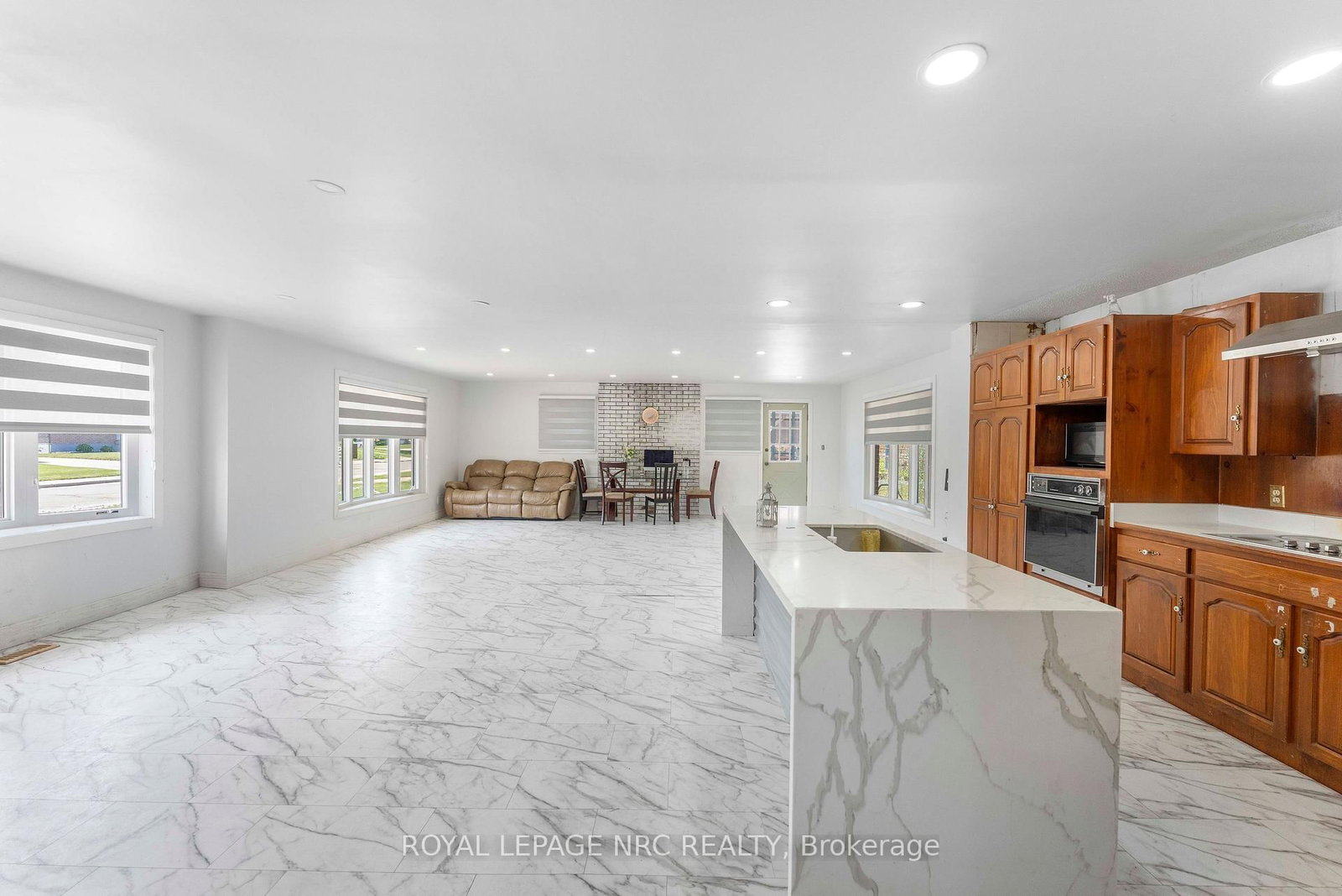 35 Eugene Street • Hamilton, ON photo 14