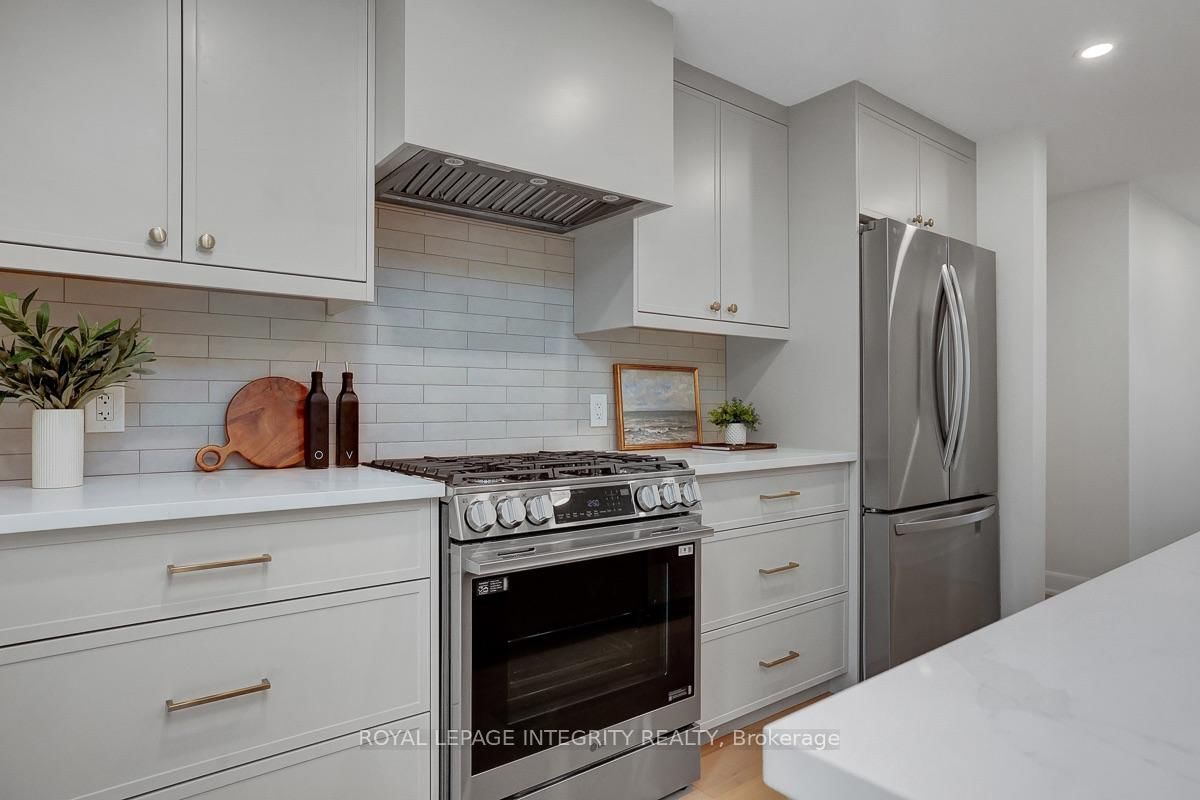 8 Brian Crescent • Ottawa, ON photo 11