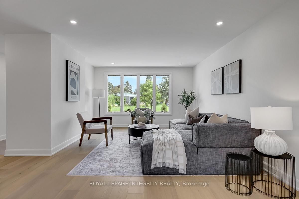 8 Brian Crescent • Ottawa, ON photo 12