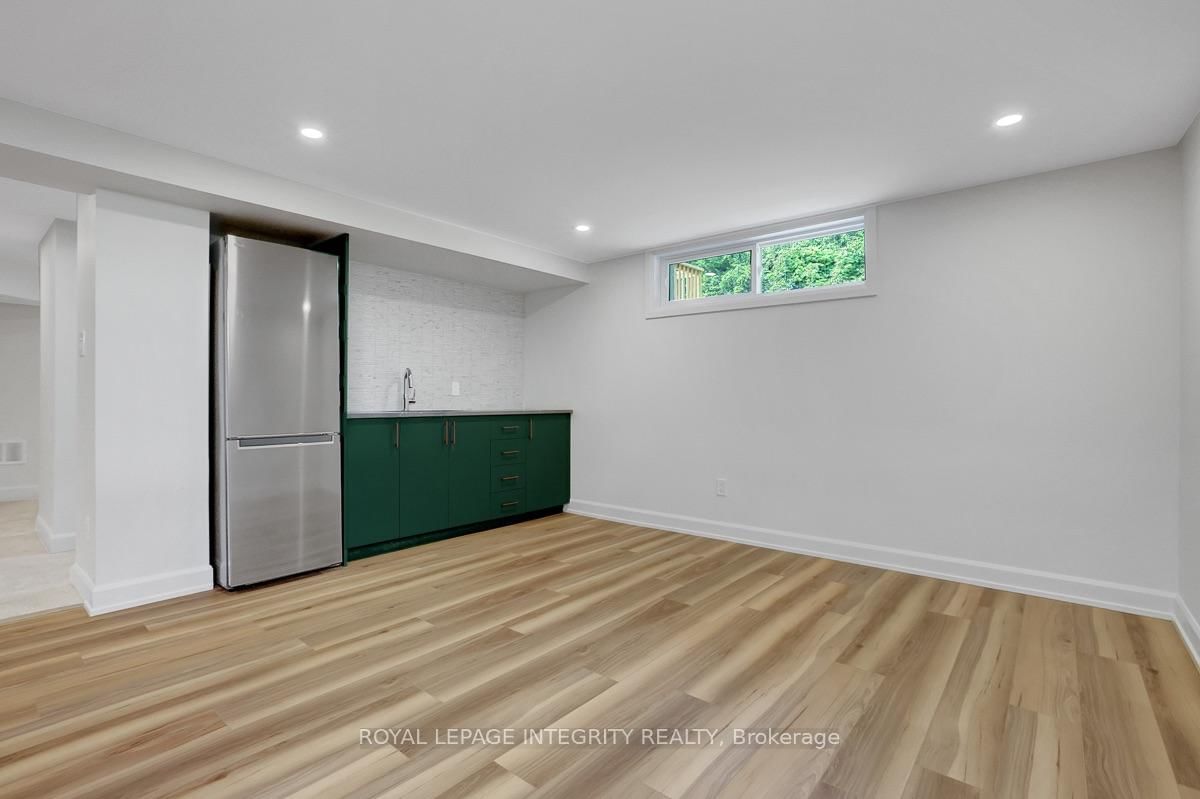 8 Brian Crescent • Ottawa, ON photo 36
