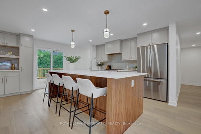8 Brian Crescent • Ottawa, ON photo 6