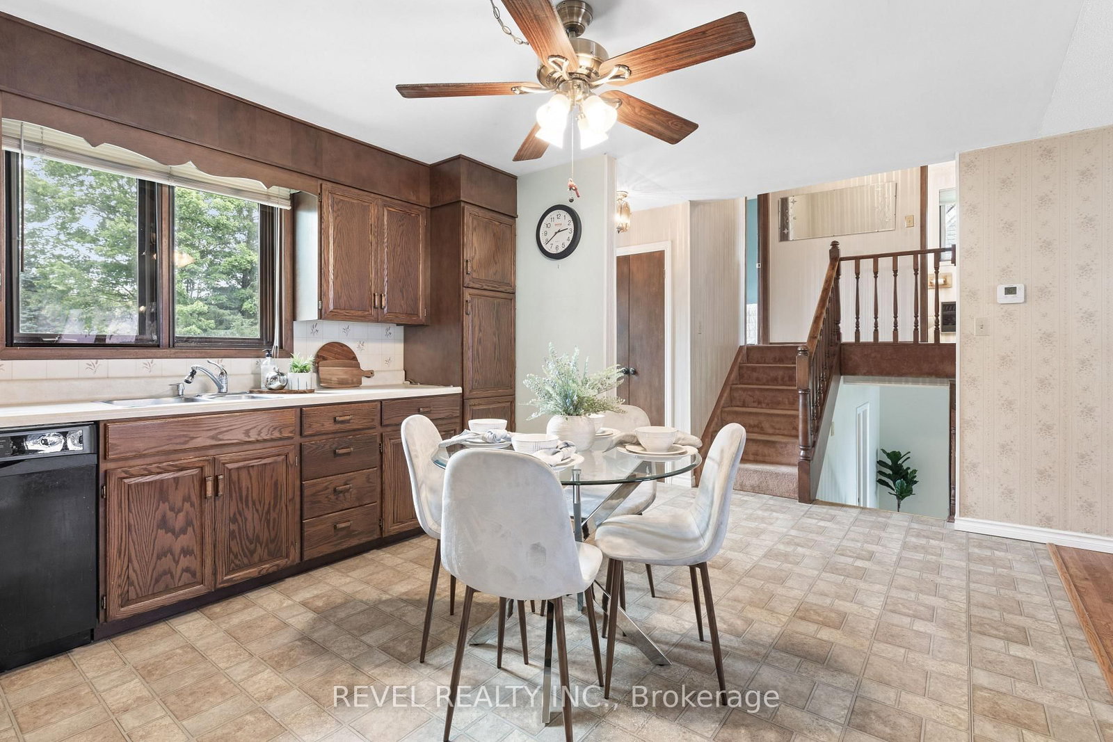 126 Pinewood Boulevard • Kawartha Lakes, ON photo 12
