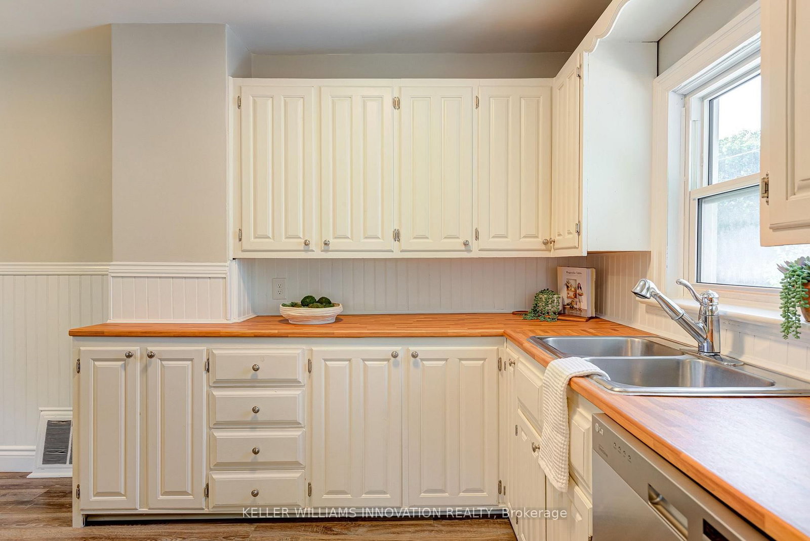 99 Shantz Lane • Kitchener, ON photo 18