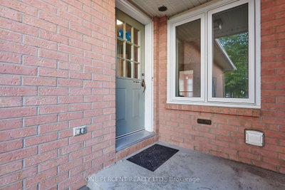 70 Montana Way • Nepean, ON photo 4