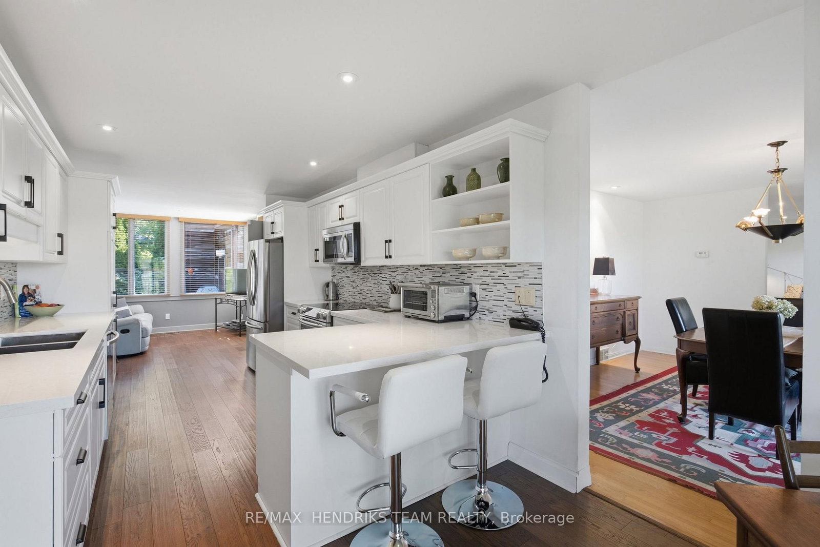 10 Vergorda Circle • St. Catharines, ON photo 13
