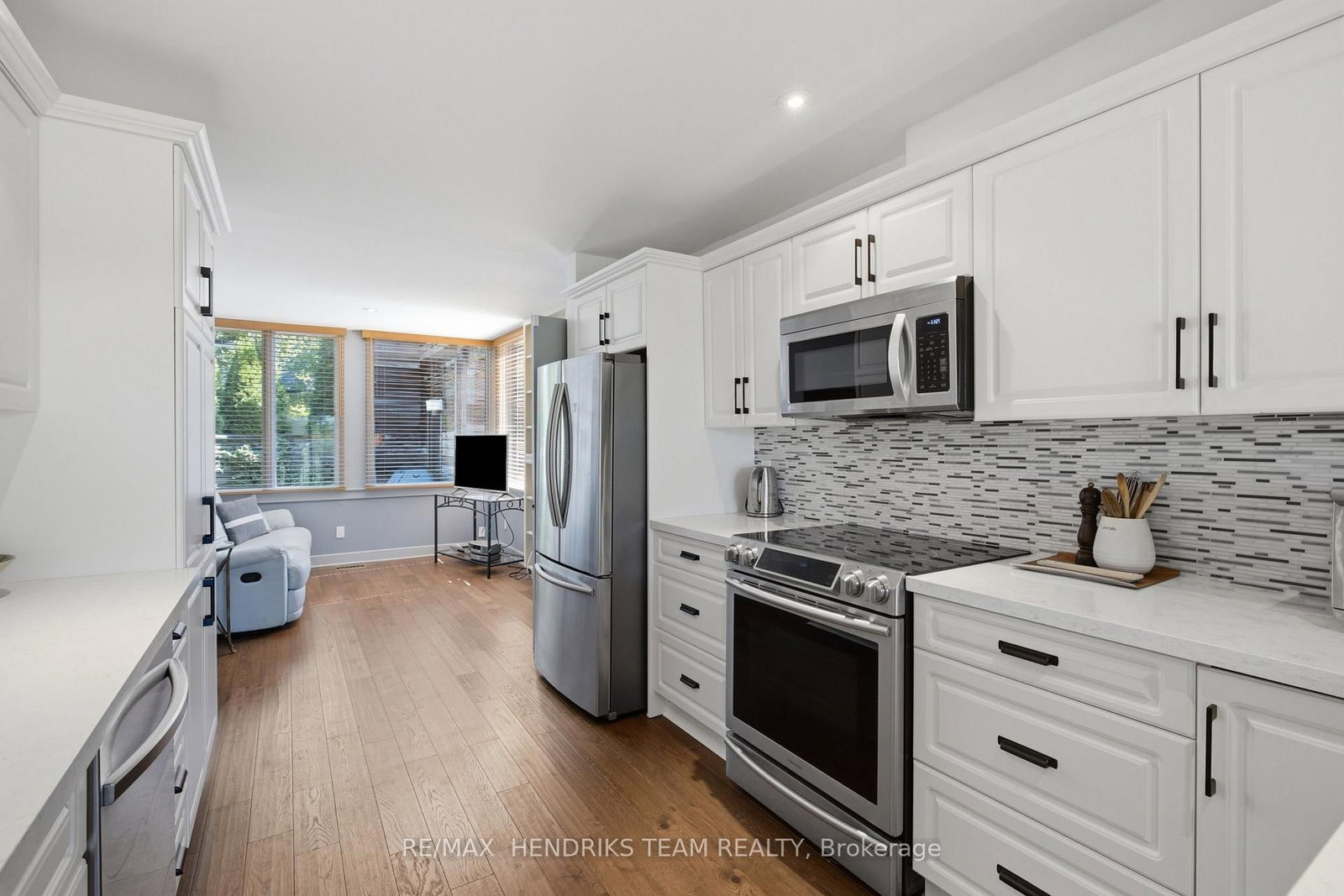 10 Vergorda Circle • St. Catharines, ON photo 14