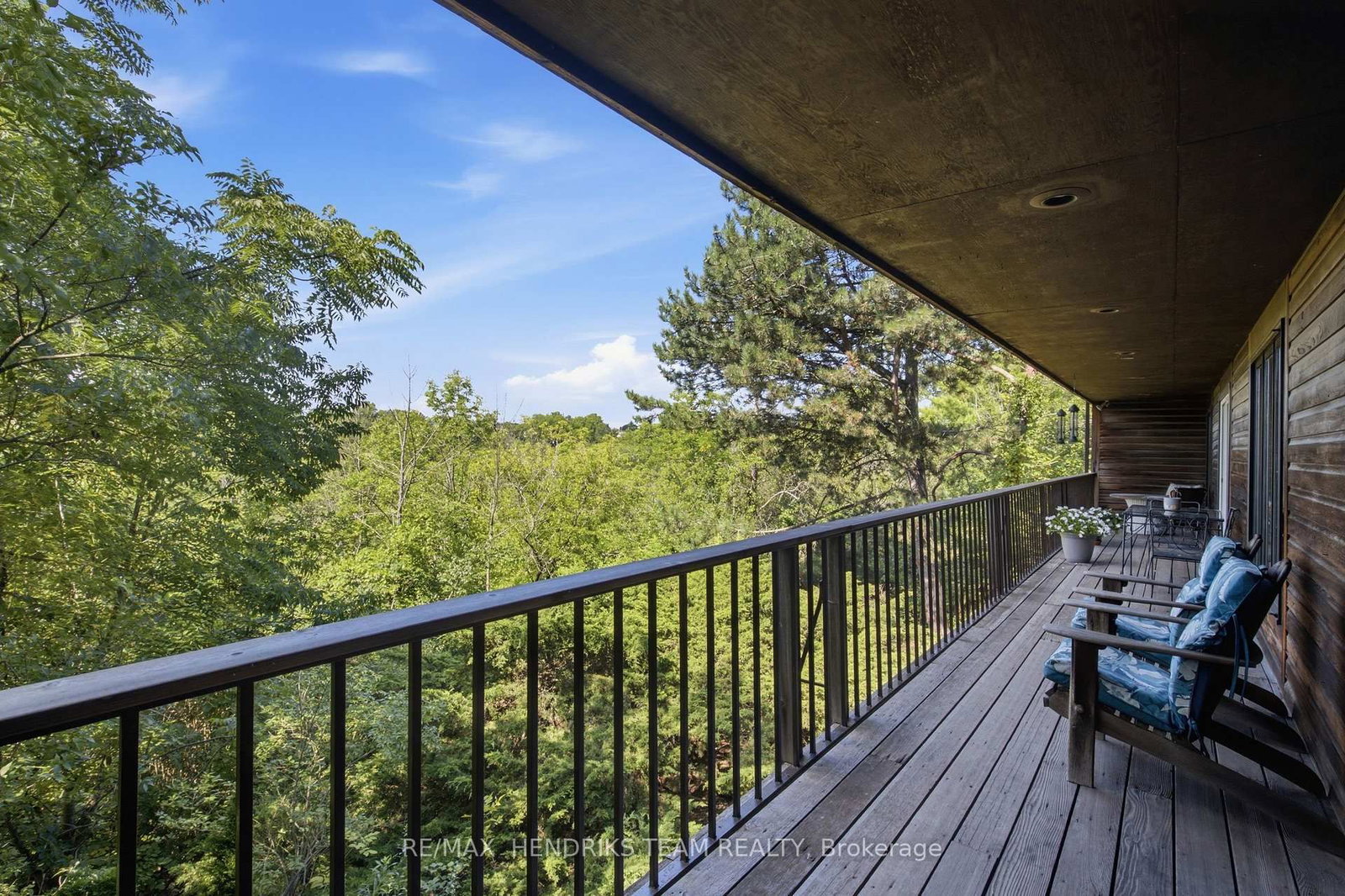 10 Vergorda Circle • St. Catharines, ON photo 17