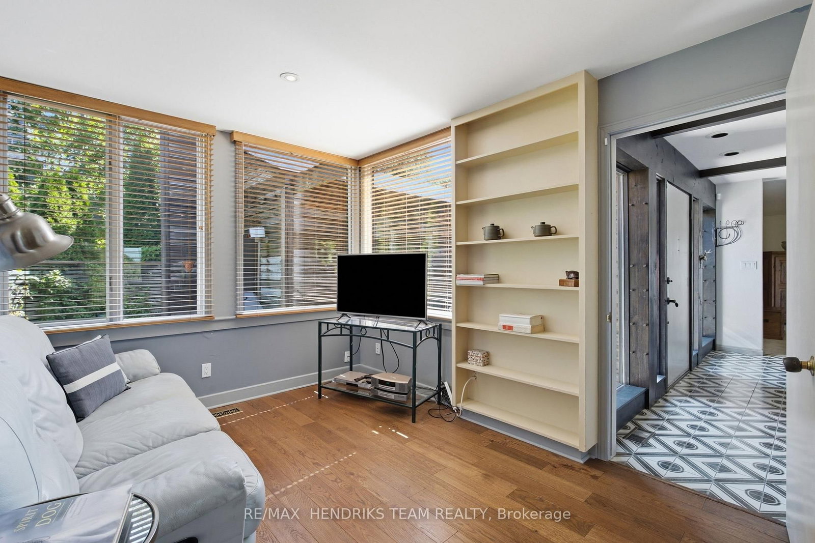 10 Vergorda Circle • St. Catharines, ON photo 18