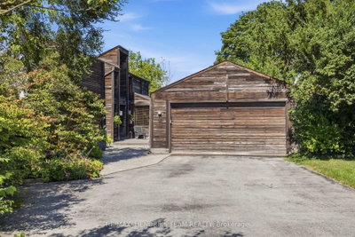 10 Vergorda Circle • St. Catharines, ON photo 3