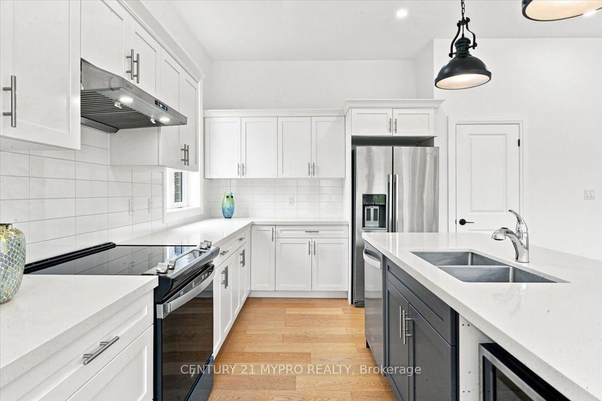 41 Schmidt Way • Quinte West, ON photo 11