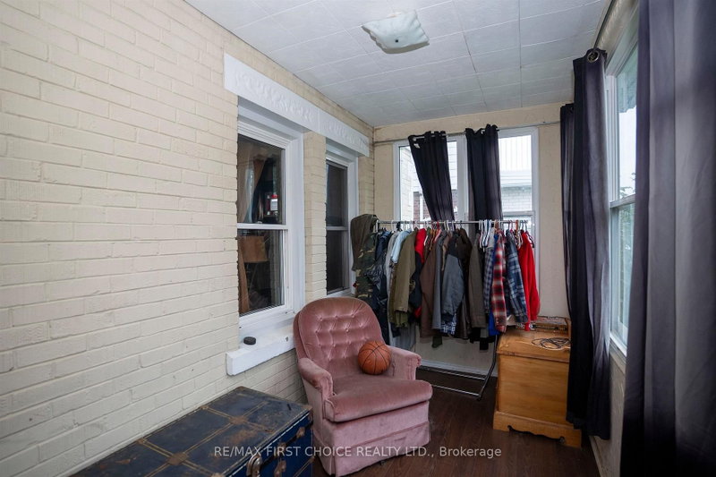 308 Archibald Street N