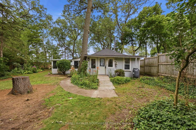 1996 Lakeshore Road
