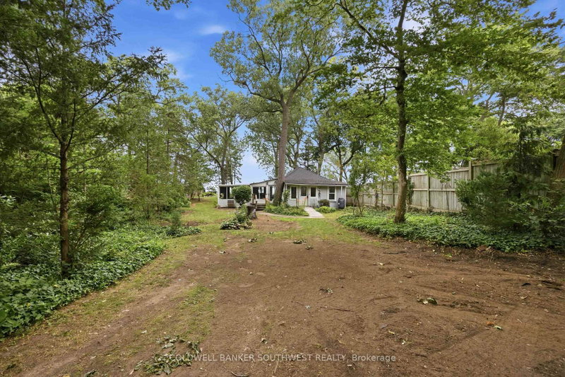 1996 Lakeshore Road