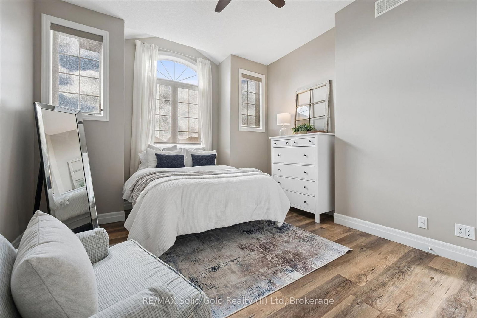952 Eden Oak Court • Kitchener, ON photo 15