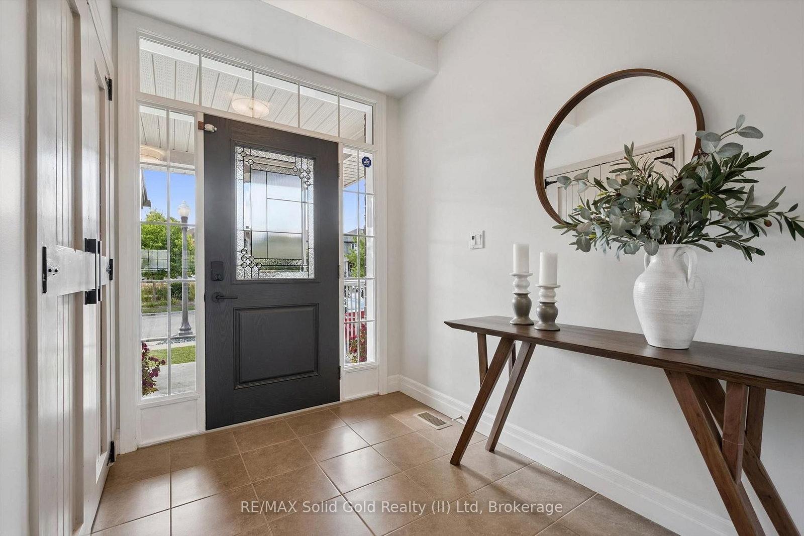 952 Eden Oak Court • Kitchener, ON photo 5