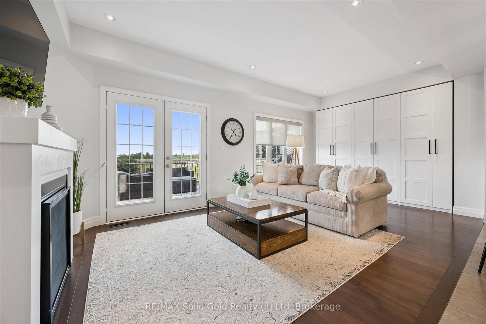 952 Eden Oak Court • Kitchener, ON photo 7