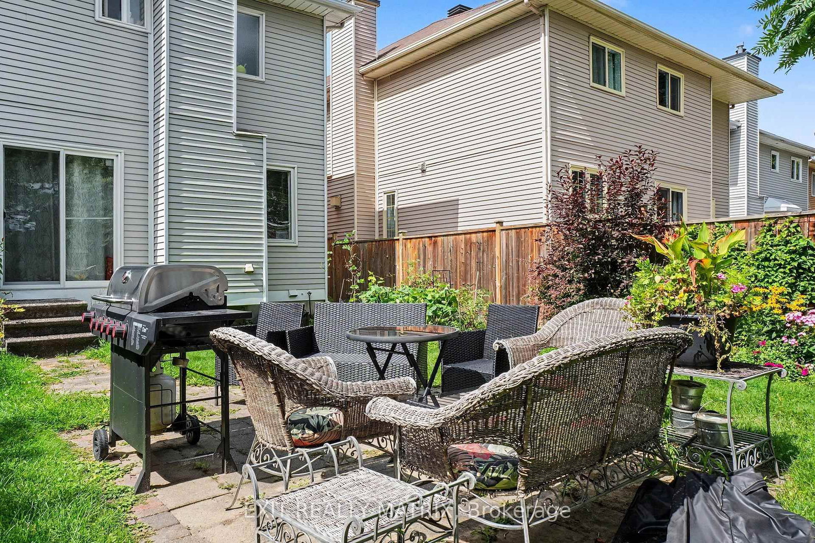 1691 Hunters Run Drive • Ottawa, ON photo 11