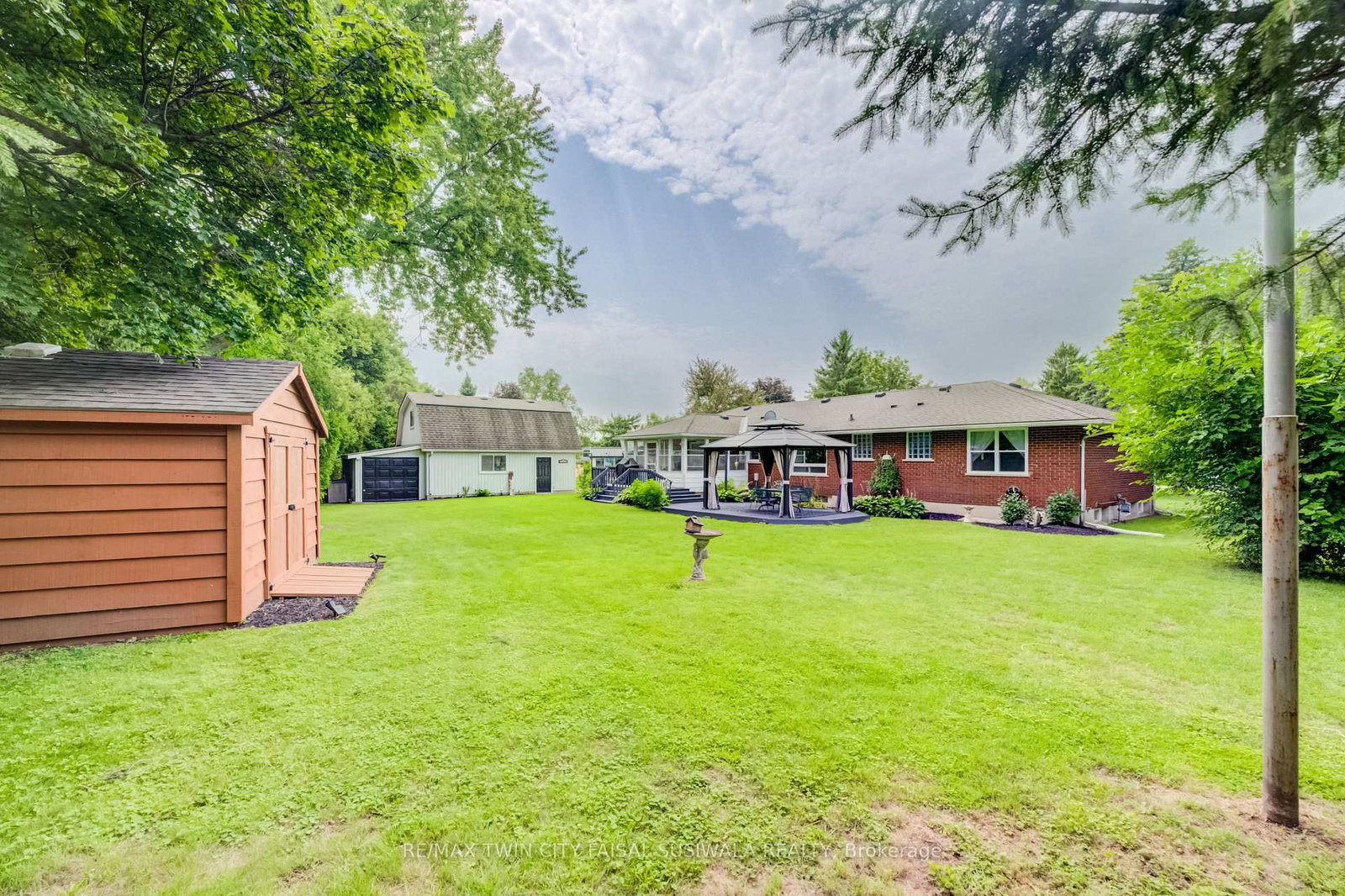 44 Oakwood Drive • Cambridge, ON photo 10