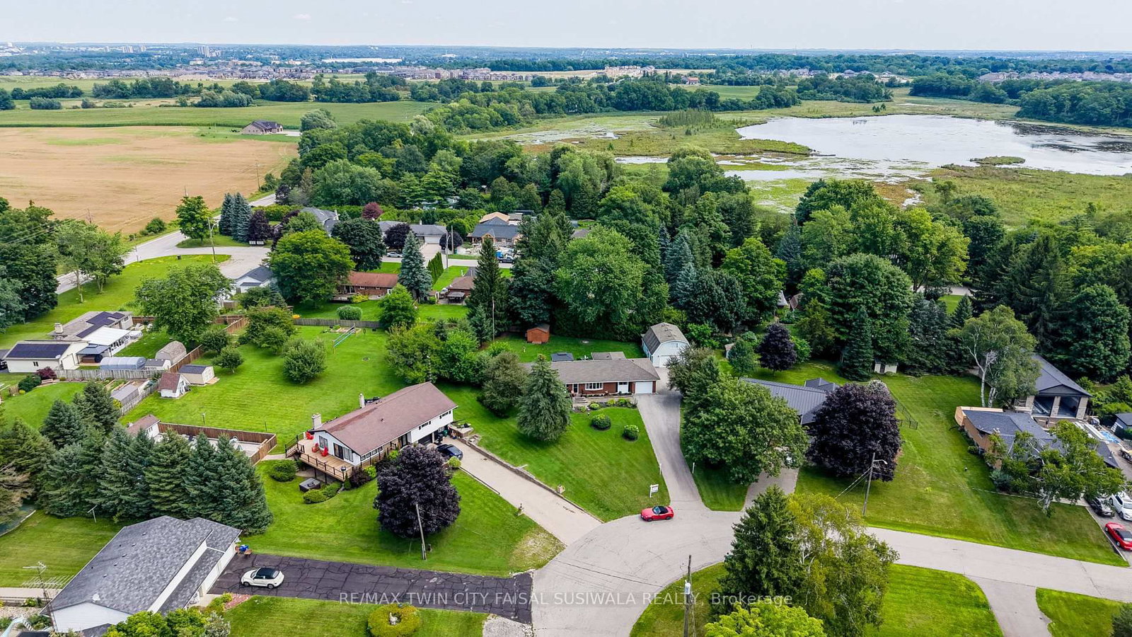 44 Oakwood Drive • Cambridge, ON photo 12