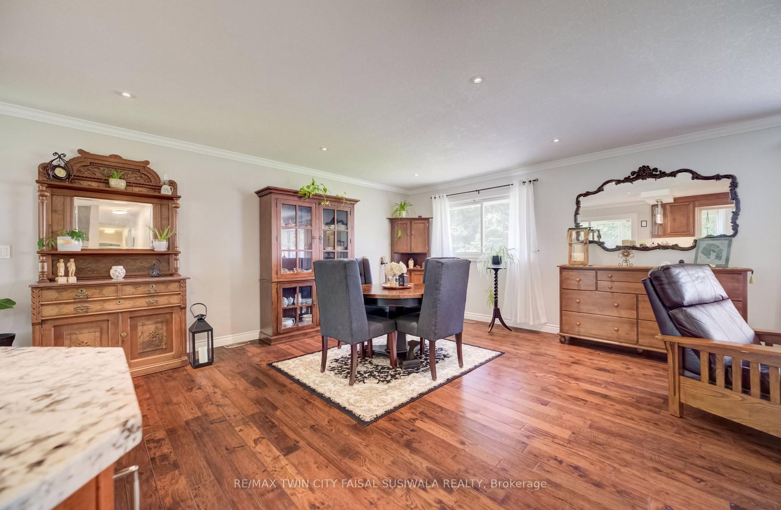 44 Oakwood Drive • Cambridge, ON photo 18