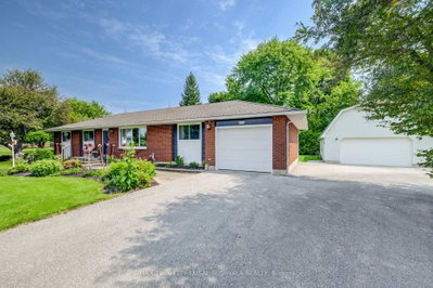 44 Oakwood Drive • Cambridge, ON photo 2