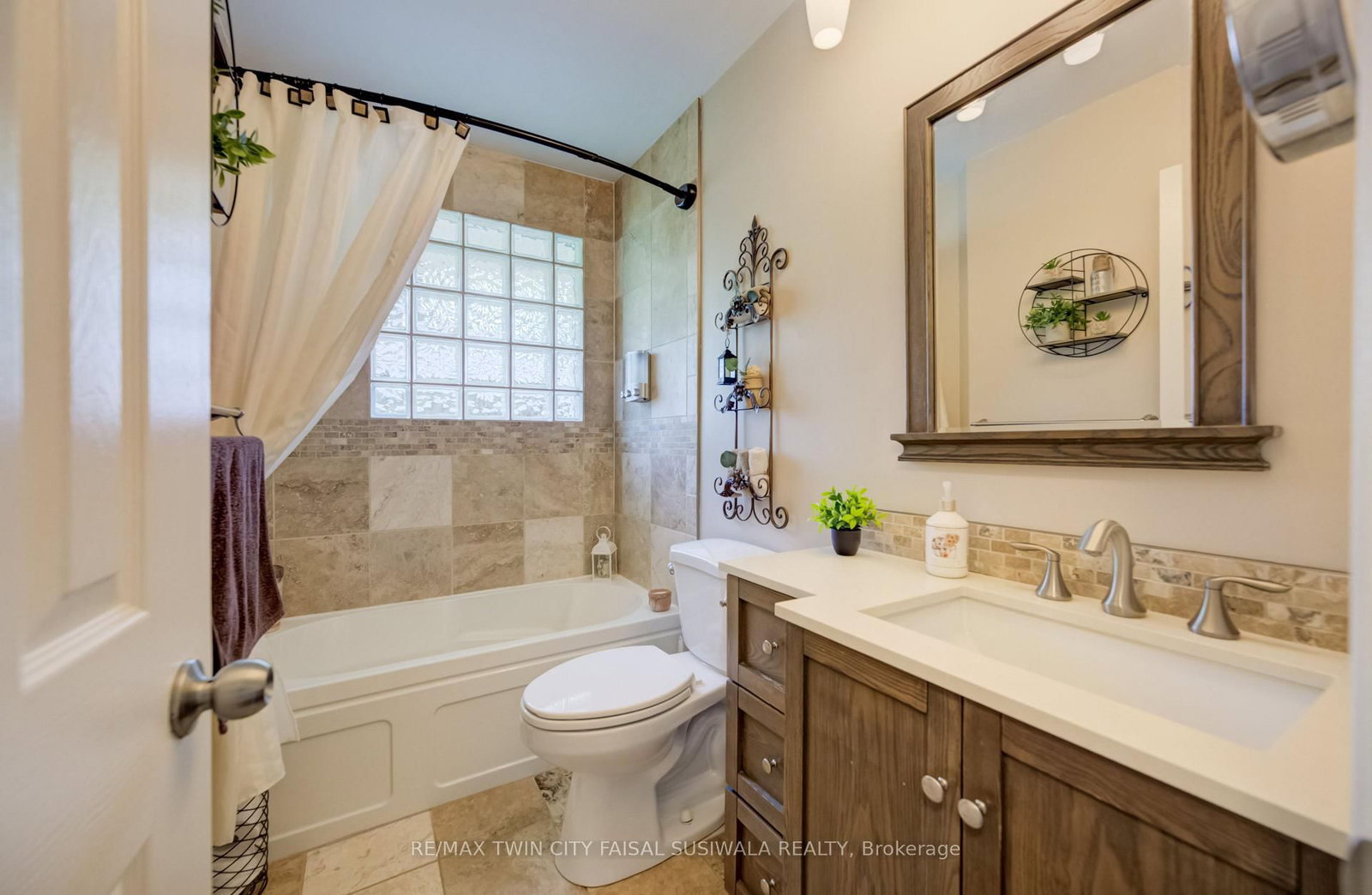 44 Oakwood Drive • Cambridge, ON photo 35