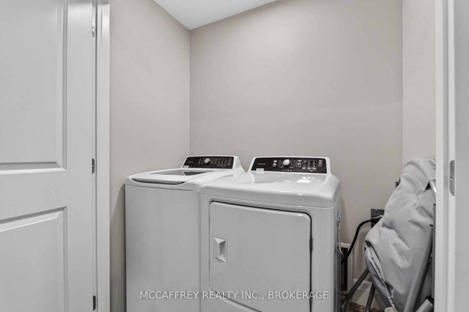 8 Allen Street • Prince Edward County, ON photo 27